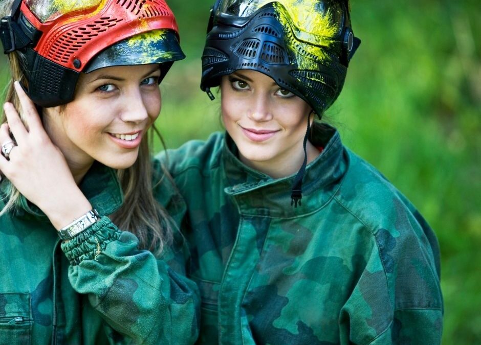 Czy&nbsp;paintball jest bezpieczny? Fakty, mity i&nbsp;zasady gry